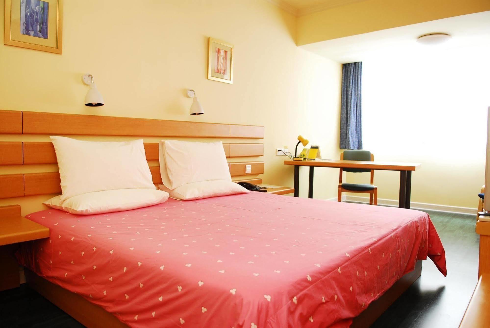 Home Inn Changchun Dajing Road Ouya Outlets Exteriör bild